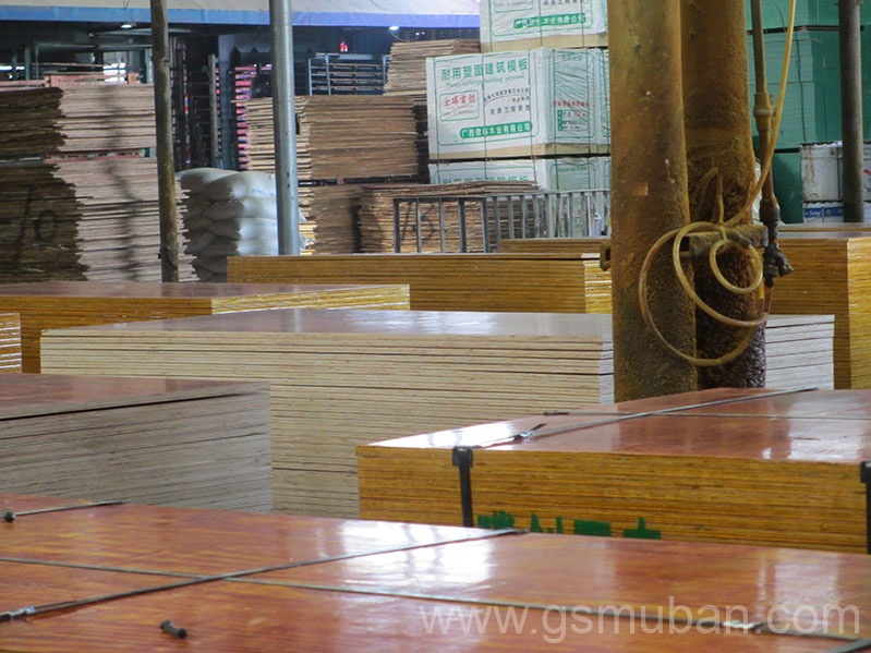 建筑模板中的覆膜板好不好?覆膜板選購(gòu)技巧